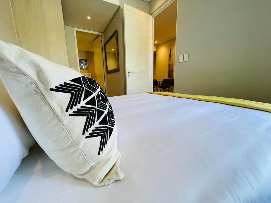 Modern, Stylish 1 Bedroom In Point * Kapstadt